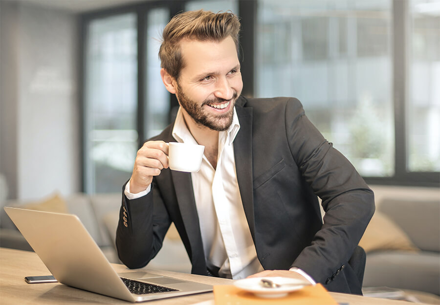 Zyphr kennismaken met een kop koffie